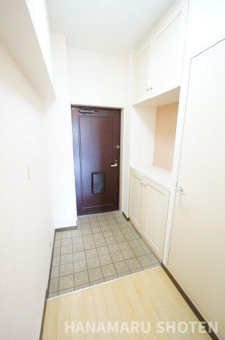 アーバンエクセル蘇我の玄関|物件、駅でお待ち合わせでのご案内歓迎！