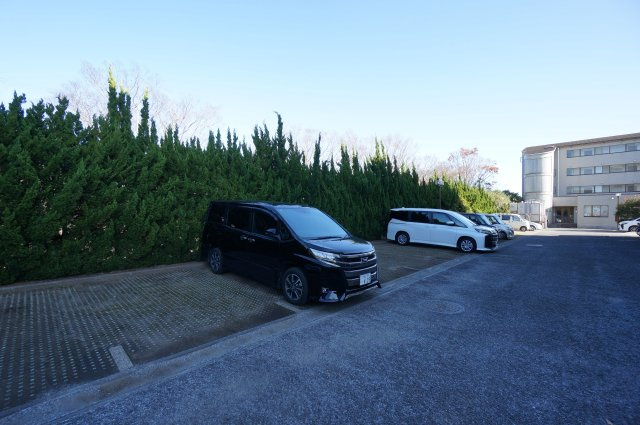 エルテナおゆみ野Ⅰの駐車場|お電話でのご予約がスムーズです！
