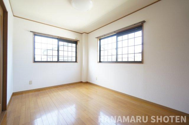 プレジールF・Eの洋室|物件、駅でお待ち合わせでのご案内歓迎！