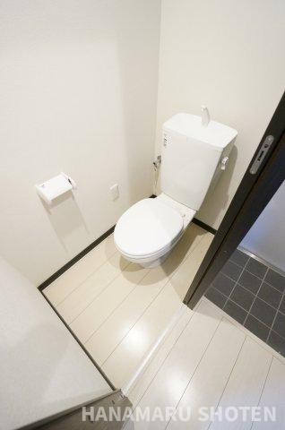 Glareのトイレ|初期費用ご相談ください！
物件、駅でお待ち合わせでのご案内歓迎！