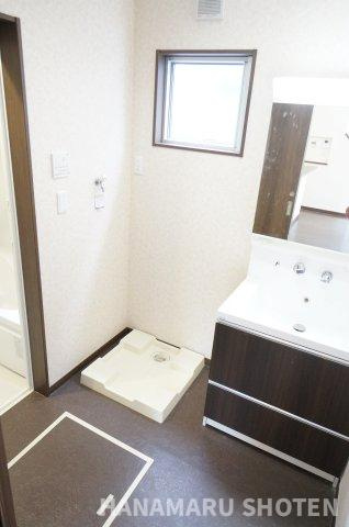 BG1の洗面所|物件、駅でお待ち合わせでのご案内歓迎！