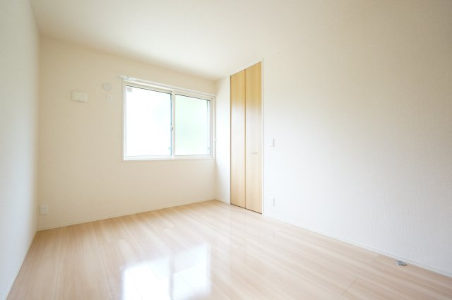 アメニティーなかにしⅣの洋室|物件、駅でお待ち合わせでのご案内歓迎！