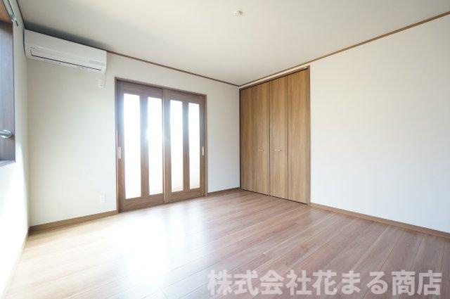 セブンハウスの洋室|物件、駅でお待ち合わせでのご案内歓迎！