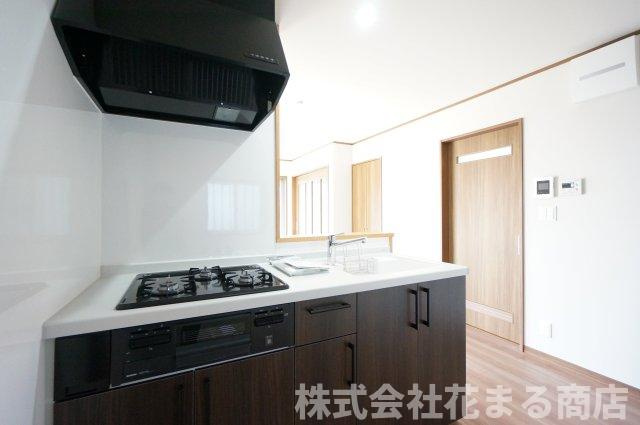 セブンハウスのキッチン|物件、駅でお待ち合わせでのご案内歓迎！