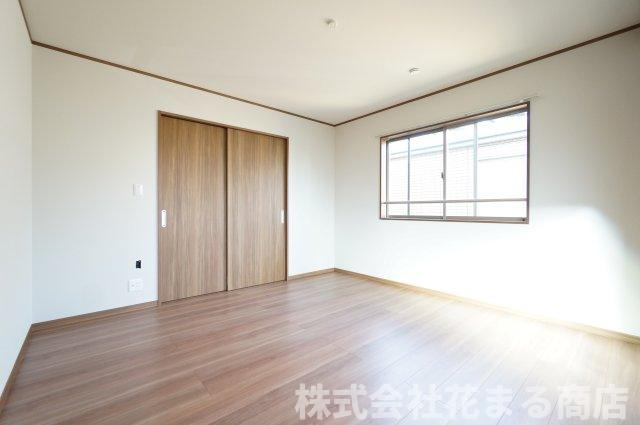セブンハウスの洋室|物件、駅でお待ち合わせでのご案内歓迎！