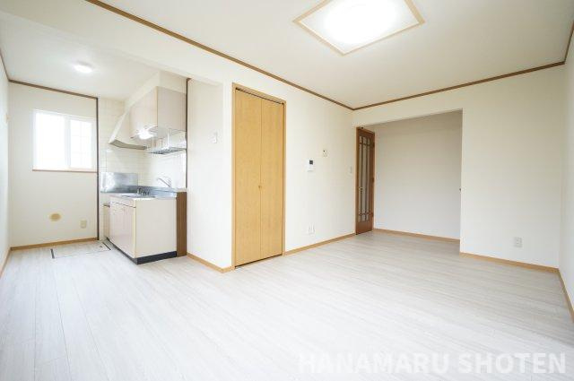 グリーンハイツイマイⅡの居間・リビング|物件、駅でお待ち合わせでのご案内歓迎！