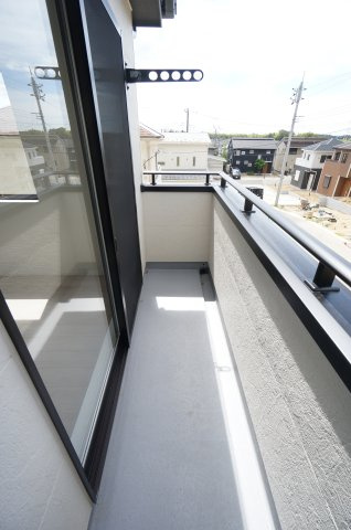 家族の癒しの場♪庭付き戸建て！のバルコニー|水曜日、営業時間外もご相談ください！