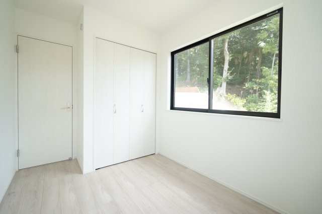 家族の癒しの場♪庭付き戸建て！の洋室|水曜日、営業時間外もご相談ください！