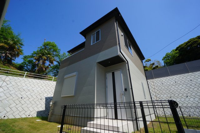 家族の癒しの場♪庭付き戸建て！の外観|物件、駅でお待ち合わせでのご案内歓迎！