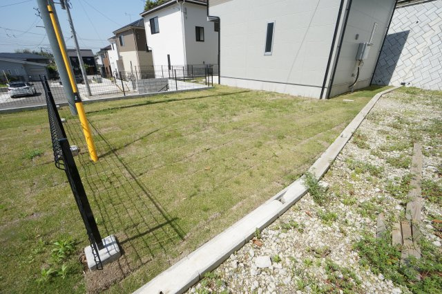 家族の癒しの場♪庭付き戸建て！の庭|ご見学・ご契約時の送迎可能！