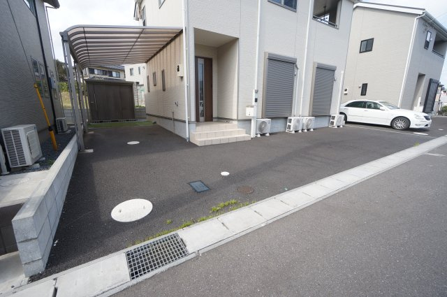 星久喜町戸建　の駐車場|詳細、ご不明点等、お気軽にご連絡ください！