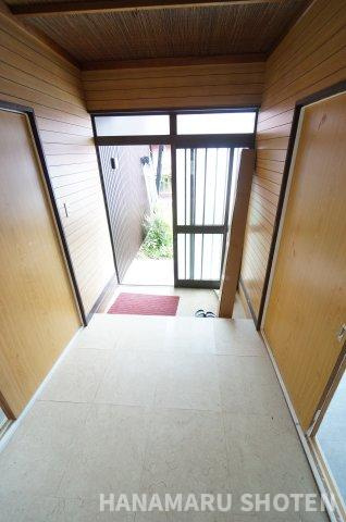 千葉市中央区生実町平家の玄関|オンライン対能応可！