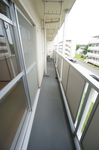 ビレッジハウス市原2号棟のバルコニー|水曜日、営業時間外もご相談ください！