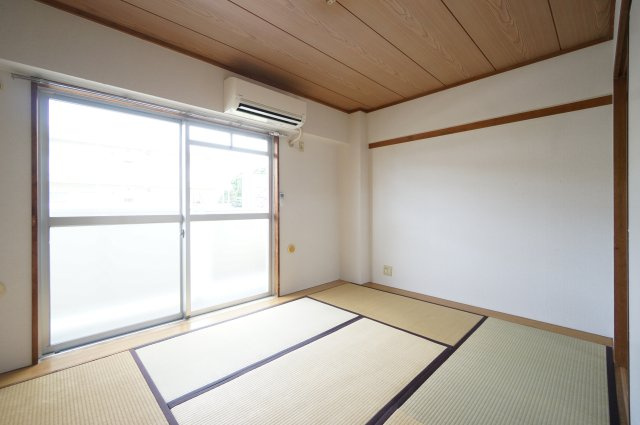 ビレッジハウス市原2号棟の和室|諸条件、交渉などお任せ下さい！
※すべて同タイプのお写真です・実際のお部屋は洋室です