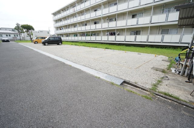 ビレッジハウス市原2号棟の駐車場|詳細、ご不明点等、お気軽にご連絡ください！