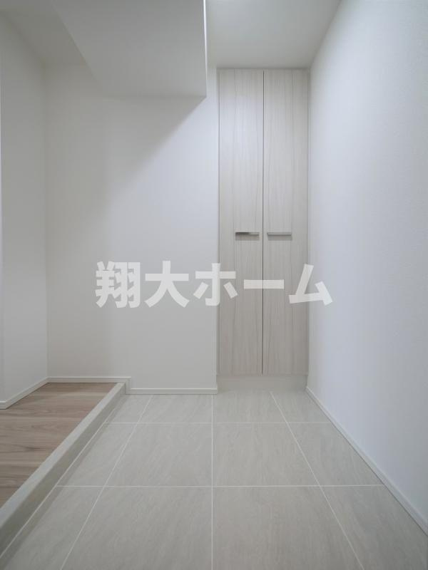PREMIUMCUBE亀戸の玄関