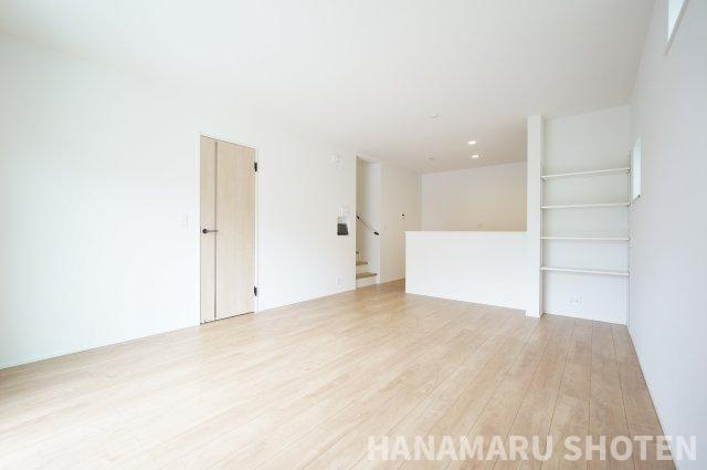 リナージュL　千葉花見川区作新台2丁目の居間・リビング|物件、駅でお待ち合わせでのご案内歓迎！