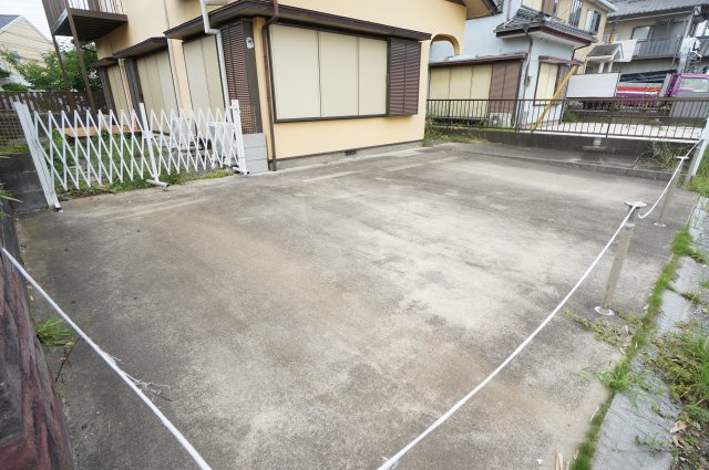 村田町貸戸建の駐車場|お電話でのご予約がスムーズです！