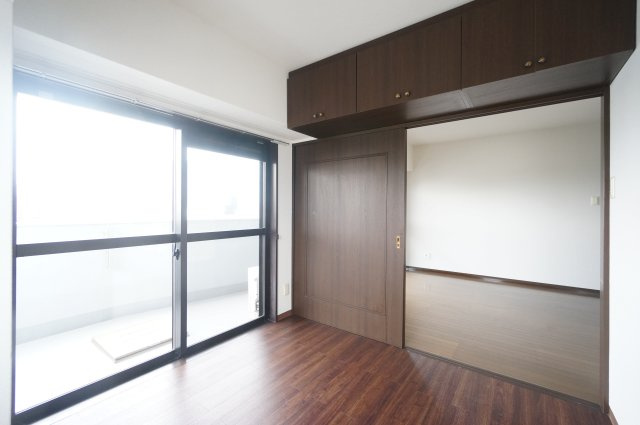 ライオンズマンション千葉東の洋室|お電話でのご予約がスムーズです！