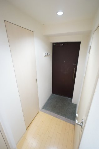 スカール千葉みなとの玄関|オンライン対能応可！