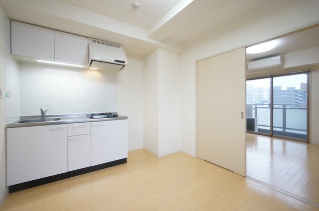 スカール千葉みなとの居間・リビング|お部屋探しは花まる商店にお任せ下さい！