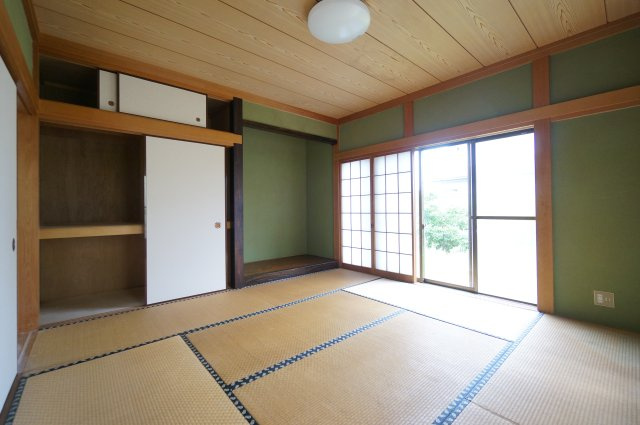 松ケ谷ロ貸家の寝室