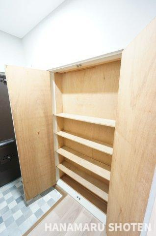 レジデンス貝塚2号館の玄関|物件、駅でお待ち合わせでのご案内歓迎！