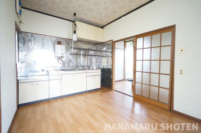 メイクハウス仁戸名の居間・リビング|物件、駅でお待ち合わせでのご案内歓迎！