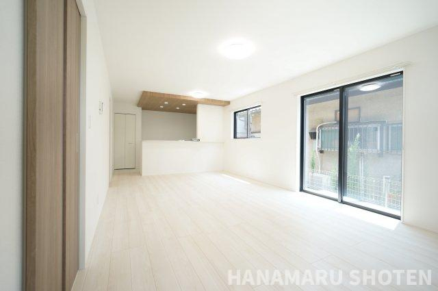 Sumai-to千葉市若葉区加曽利町の居間・リビング|物件、駅でお待ち合わせでのご案内歓迎！