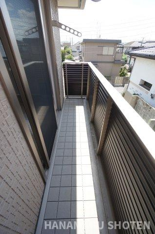 ネクスト松が丘のバルコニー|物件、駅でお待ち合わせでのご案内歓迎！