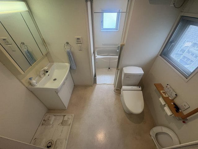 ロハス江坂のトイレ