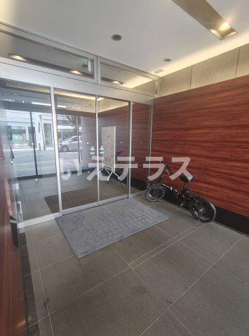 トア山手フラッツのエントランス