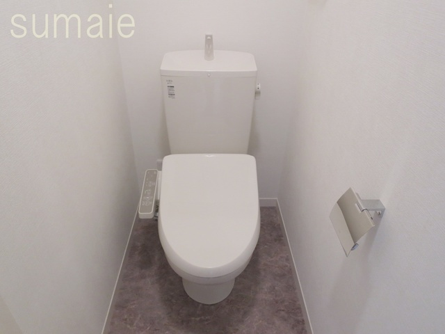 スコルピオーネのトイレ|温水洗浄便座機能が付いたトイレで快適です♪