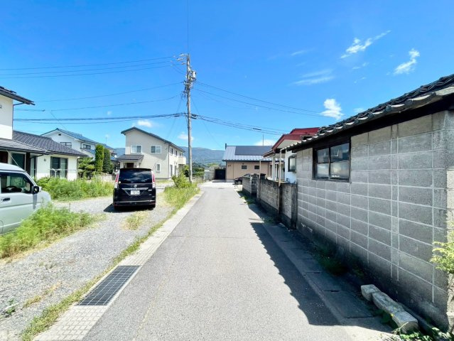 塩尻市広丘吉田第７の前面道路含む現地写真