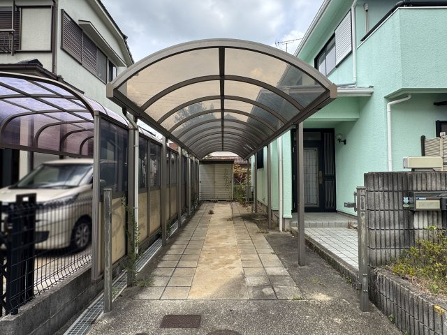 神戸市西区秋葉台２丁目戸建の駐車場