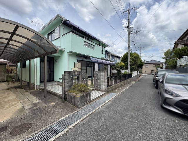 神戸市西区秋葉台２丁目戸建の前面道路含む現地写真