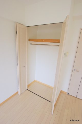 エスティライフ新大阪第2　仲介手数料無料の収納
