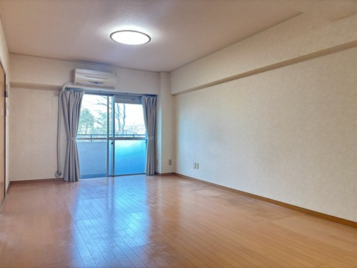 【居間・リビング】