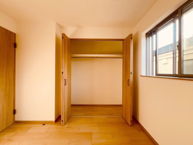【収納】 | 練馬区小竹町１丁目　未入居戸建て | 収納力のある使い勝手の良い収納スペースです、お部屋をスッキリ
