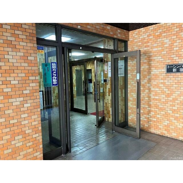 トーシンハイム新宿(トーシンハイムシンジュク)のエントランス