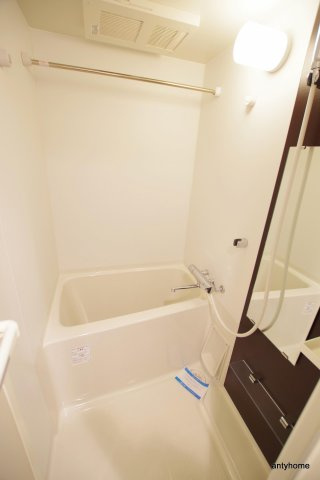 エスリード京橋WEST　仲介手数料無料の浴室