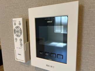 【内装】 | 柳樂　稲夫　様賃貸アパートⅢ期新築工事 | カメラ付インターホン（イメージ）