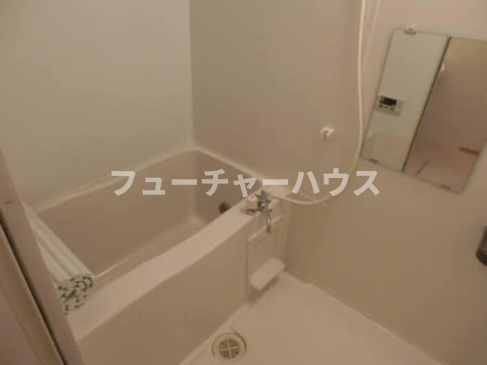 メゾンまるえの浴室