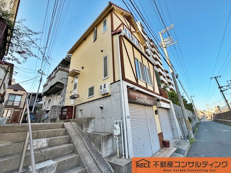 神戸市東灘区西岡本1丁目　店舗付中古戸建