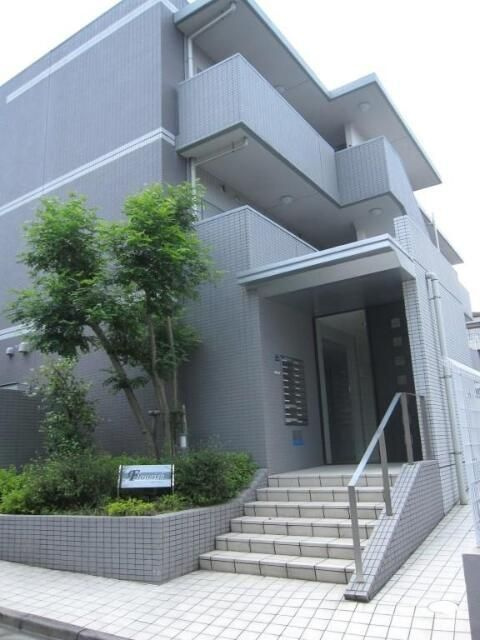 フローリッシュ（東京）のエントランス