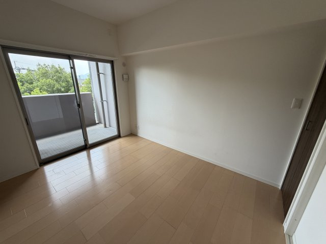 エイルマンション東町レガリアの寝室