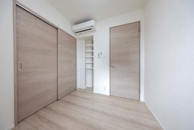 Ｓ－ＲＥＳＩＤＥＮＣＥ入谷ａｌｅｓｉａの洋室