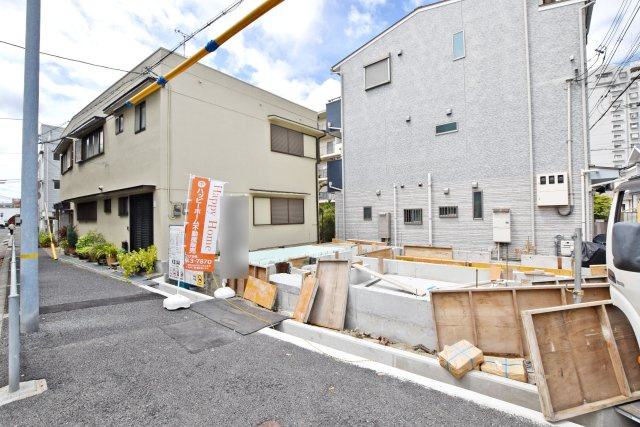 テラシエ長洲東通2丁目新築一戸建て│4LDK+駐車１台可の外観|周辺の街並みや隣接する建物との距離感など、写真だけでは分かりにくい現地の雰囲気もご確認いただけます。お気軽にお問い合わせください。
