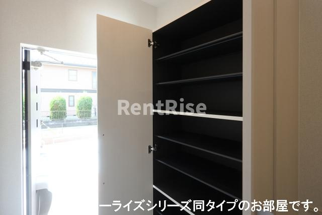 クレストコート瀬部　Ｂのエントランス