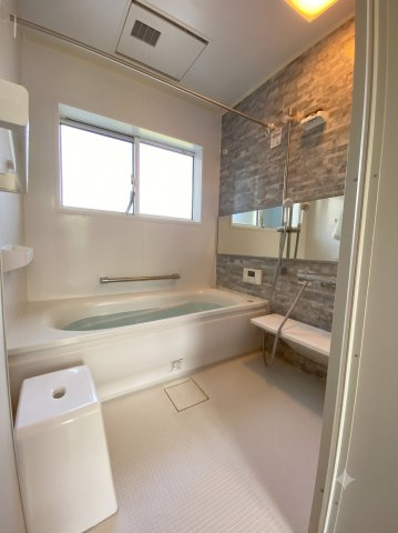 【浴室】 | 合志市須屋 | ※画像は居住中の室内写真から家具・家電等を消去加工したものです。